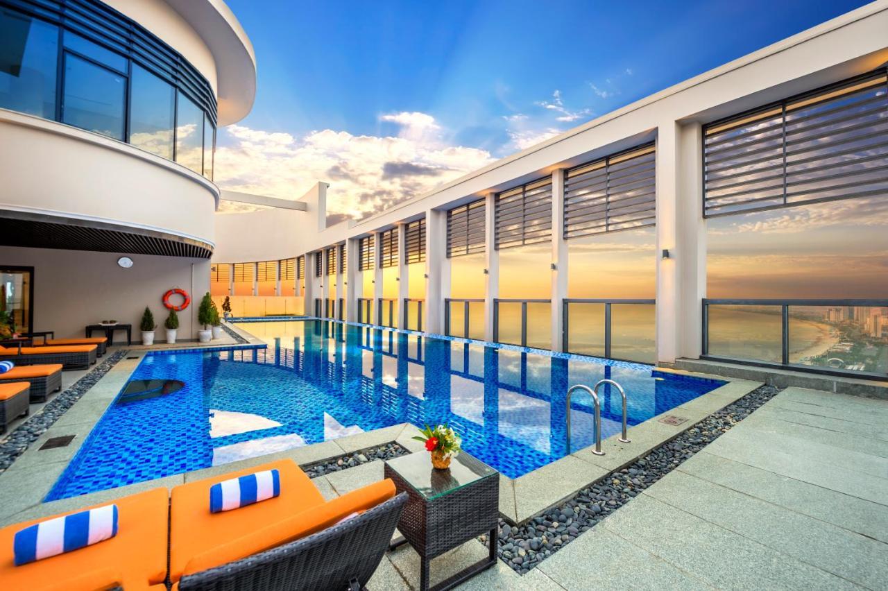 Altara Suites Da Nang By Ahg Exterior foto